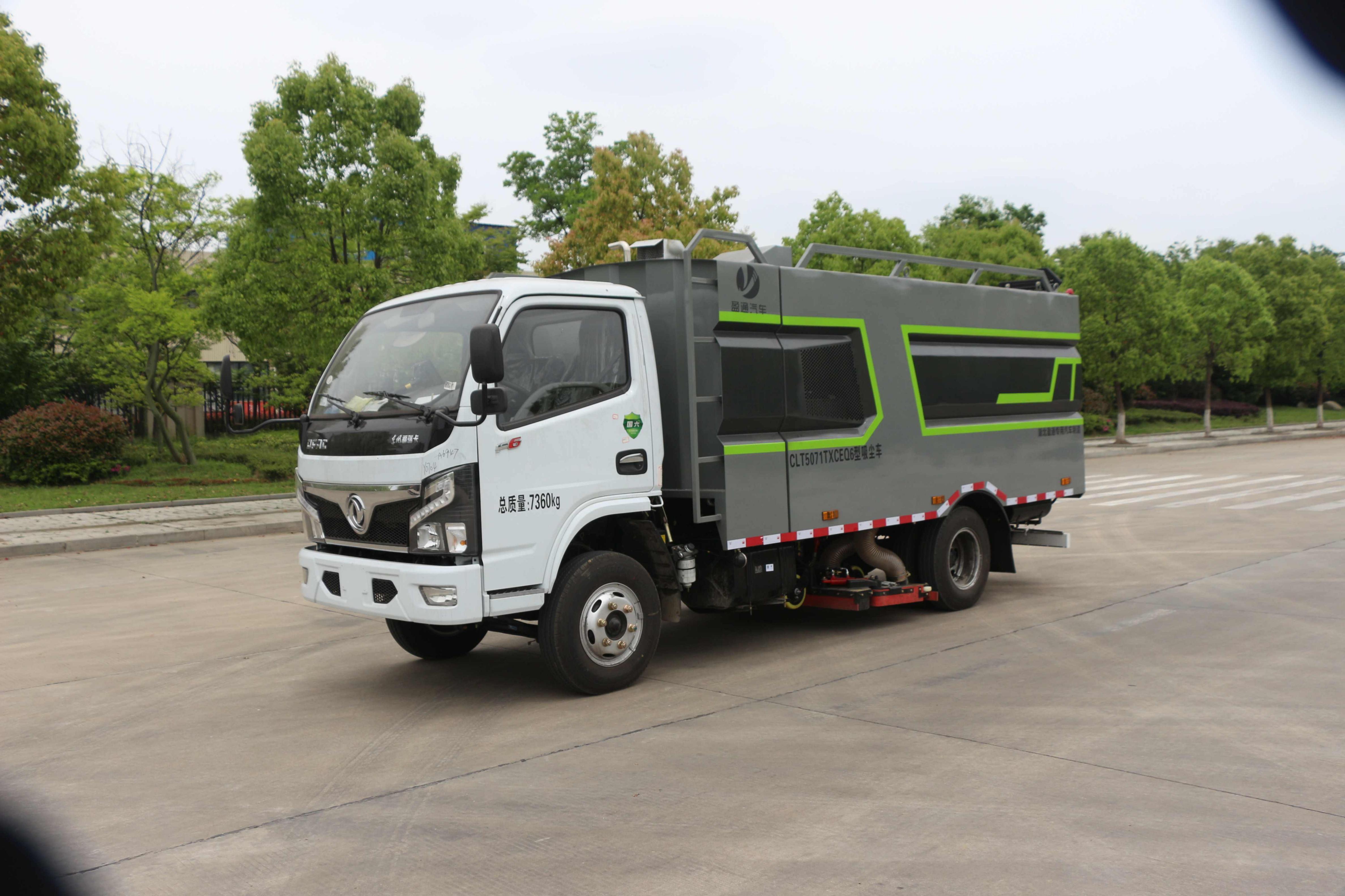 東風(fēng)3308軸距吸塵車